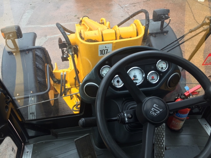 JCB TM300