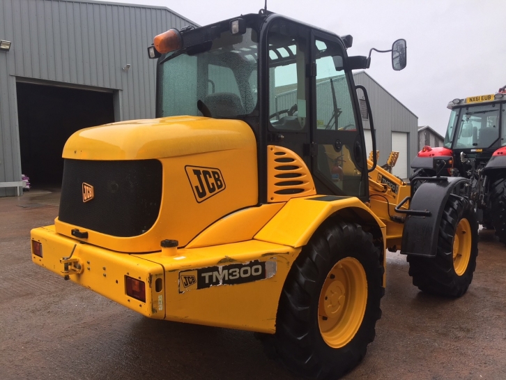 JCB TM300