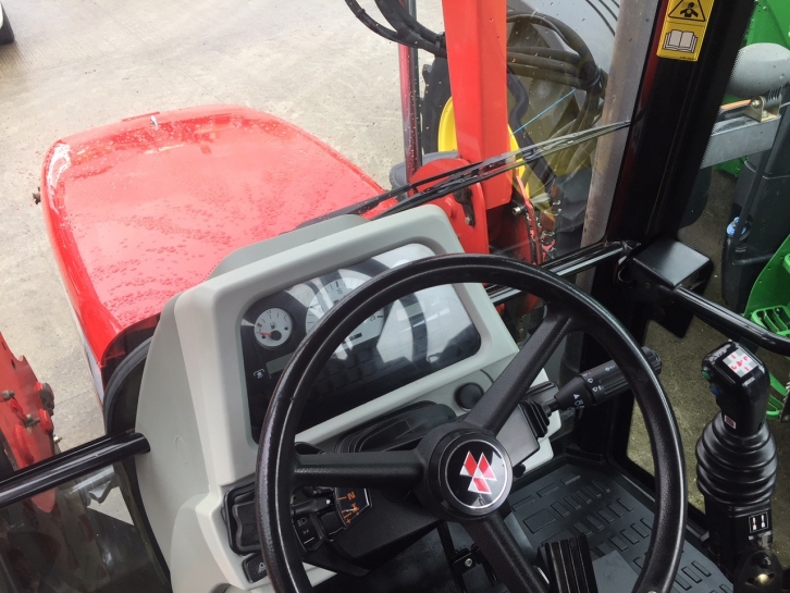 Massey Ferguson 5455