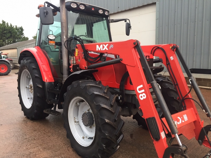 Massey Ferguson 5455