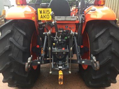 Kubota M6060