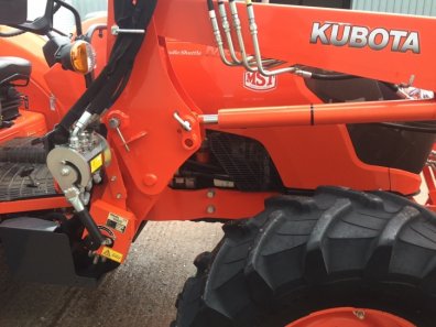 Kubota M6060