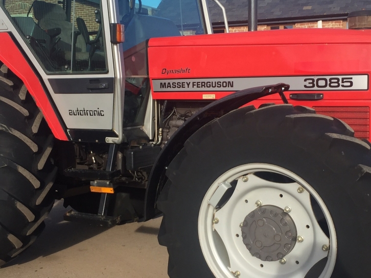 Massey Ferguson 3085