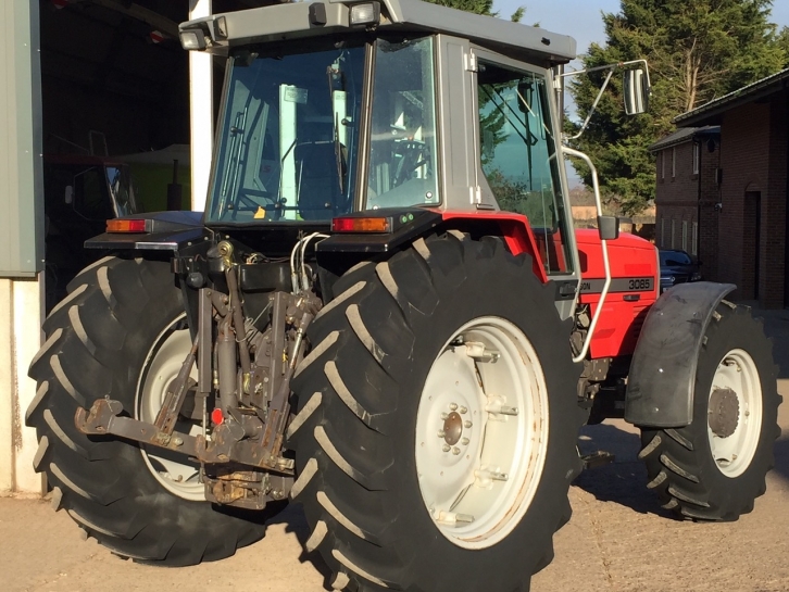 Massey Ferguson 3085