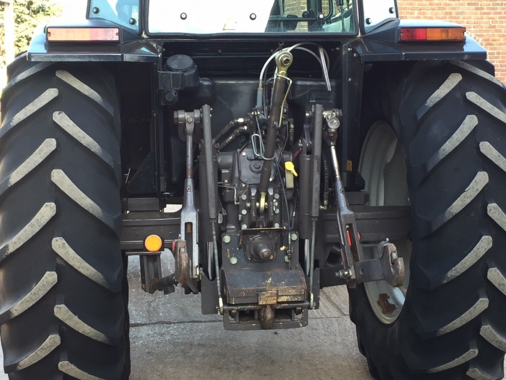 Massey Ferguson 3085