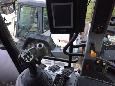 JCB 4220 Fastrac