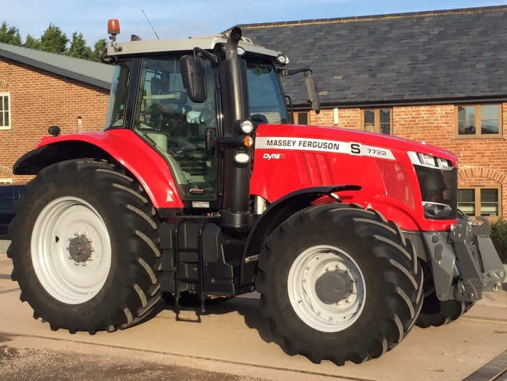 Massey Ferguson 7722S Exclusive