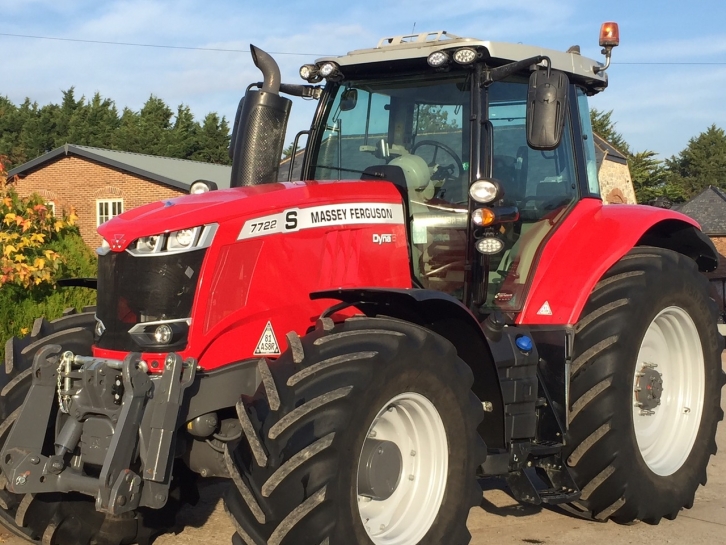 Massey Ferguson 7722S Exclusive