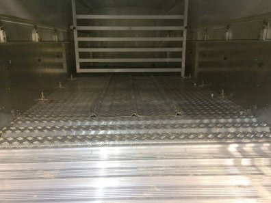 Ifor Williams TA510G3-14 tri-axle 14ft livestock trailer