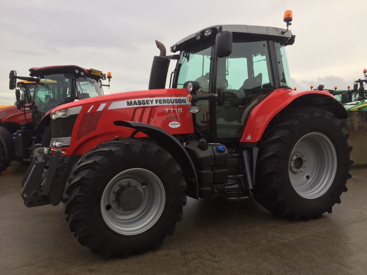 Massey Ferguson 7718 Dyna-VT Exclusive