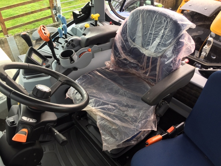 New Holland T6.165