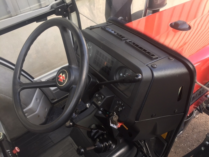 Massey Ferguson 352