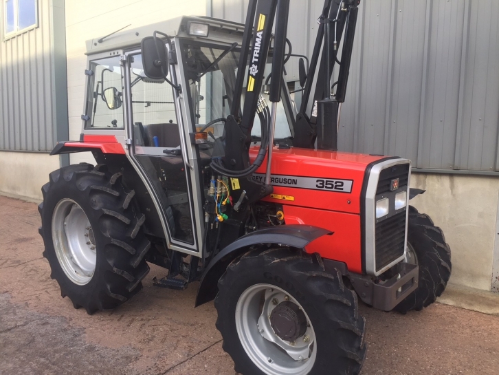 Massey Ferguson 352