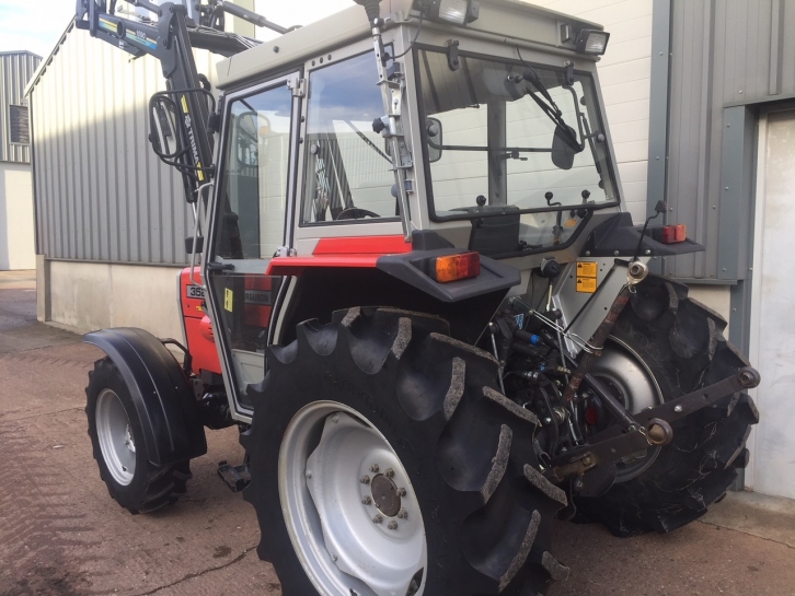 Massey Ferguson 352