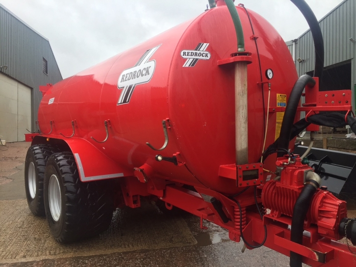 Redrock 3500 Gallon vacuum tanker