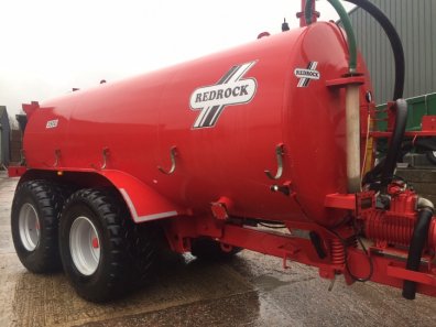 Redrock 3500 Gallon vacuum tanker
