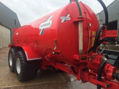 Redrock 3500 Gallon vacuum tanker