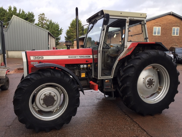 Massey Ferguson 399