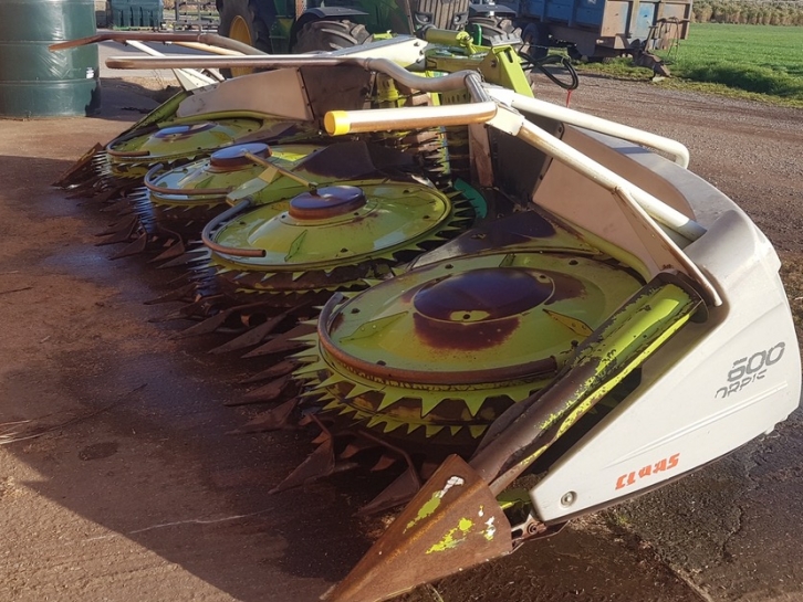 Claas Orbis 600 8 row maize header