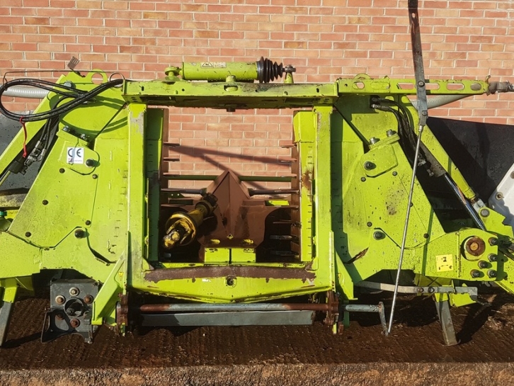 Claas Orbis 600 8 row maize header