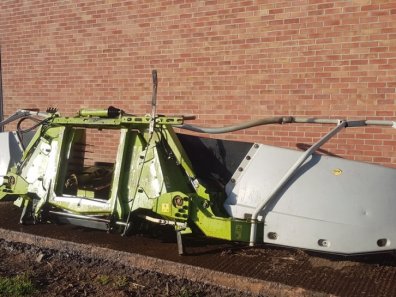 Claas Orbis 600 8 row maize header