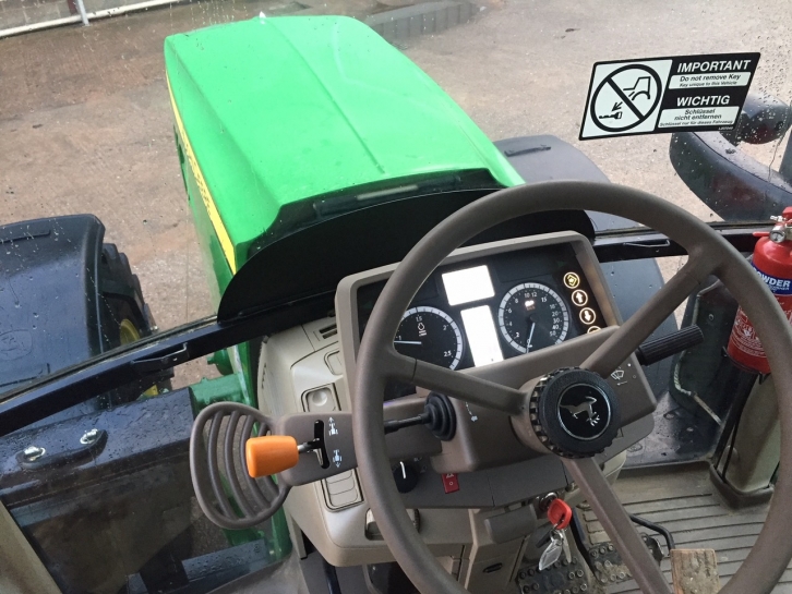 John Deere 6155M