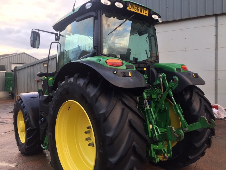 John Deere 6155R
