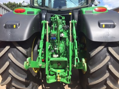 John Deere 6175R