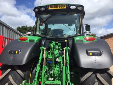 John Deere 6175R