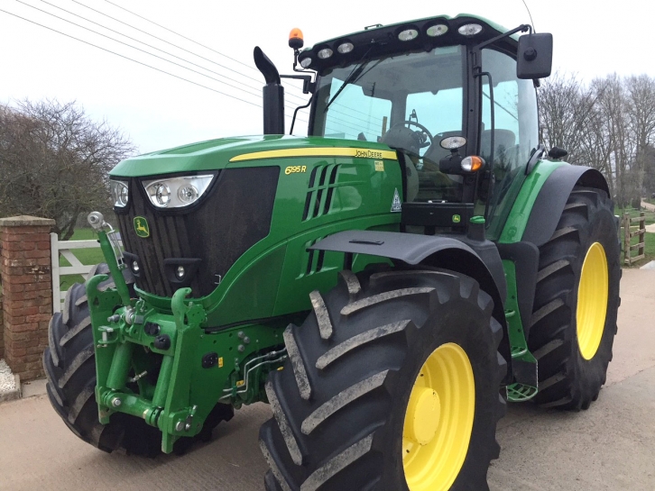 John Deere 6195R