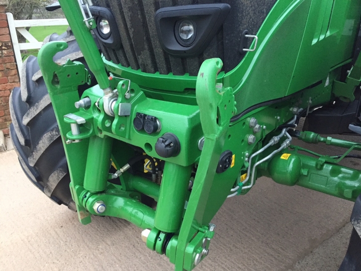 John Deere 6195R