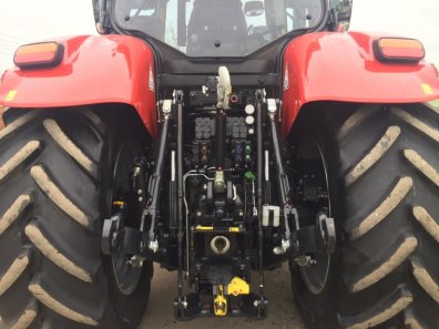 Case Puma 220