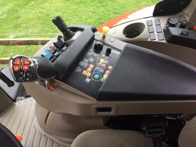 Case Puma 220