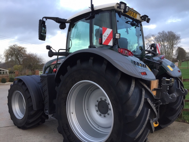 Fendt 724 Profi-Plus