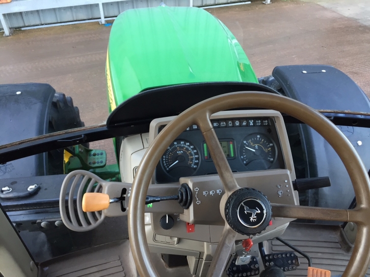 John Deere 6330 Standard