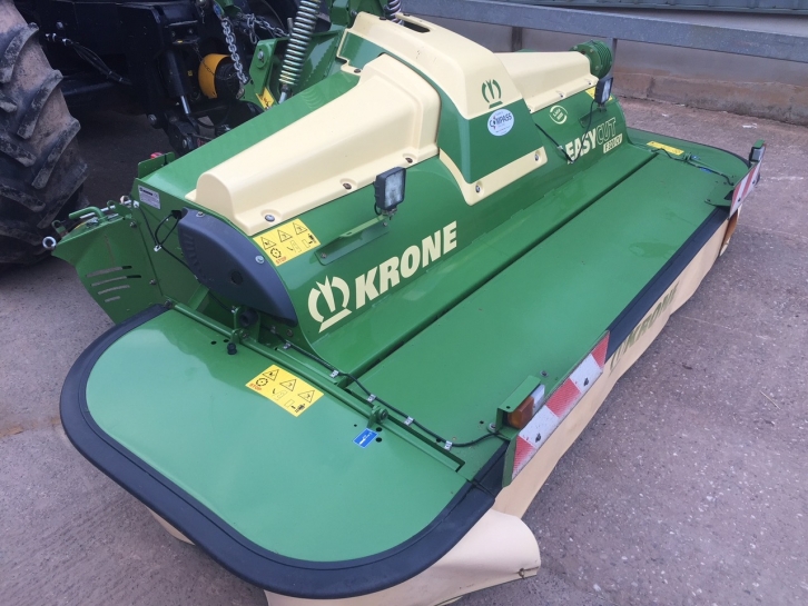 Krone Easy Cut 9140 CV Collect butterfly mowers