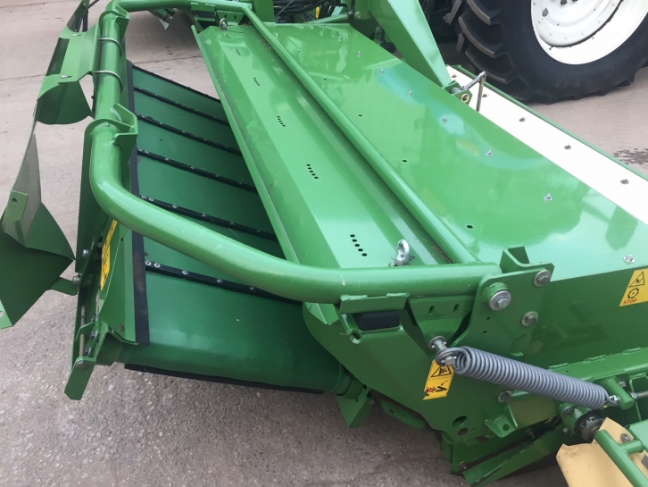 Krone Easy Cut 9140 CV Collect butterfly mowers