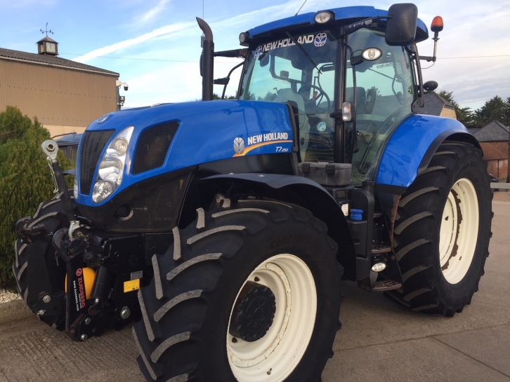New Holland T7.250