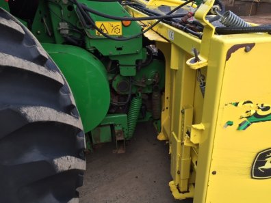 John Deere 7750i forager