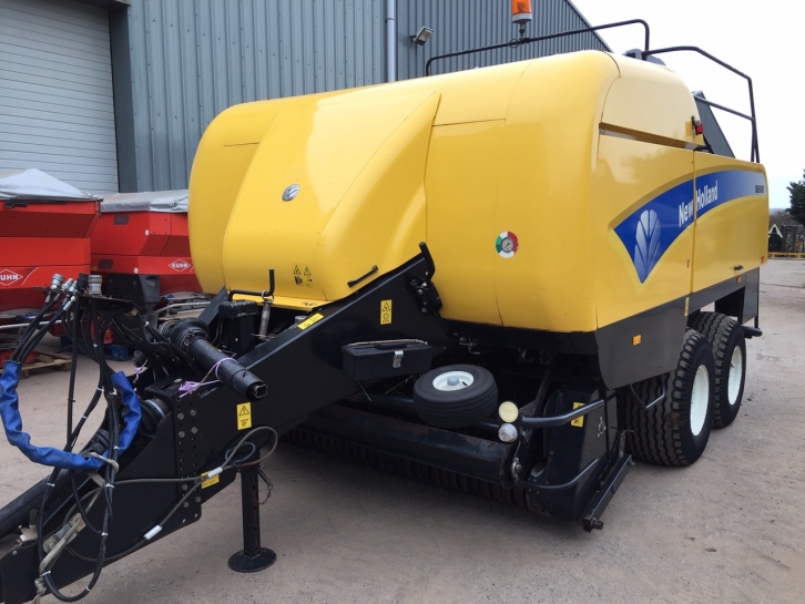New Holland BB980 120x90 baler