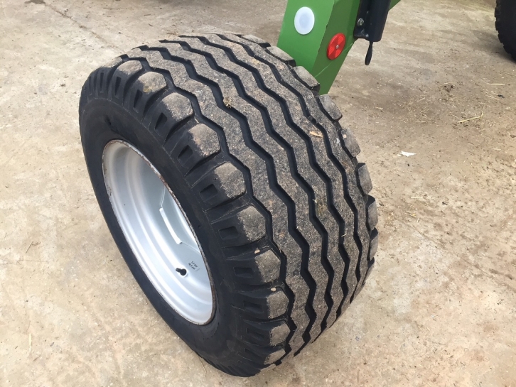 Krone Swadro TC880 Plus twin rotor rake