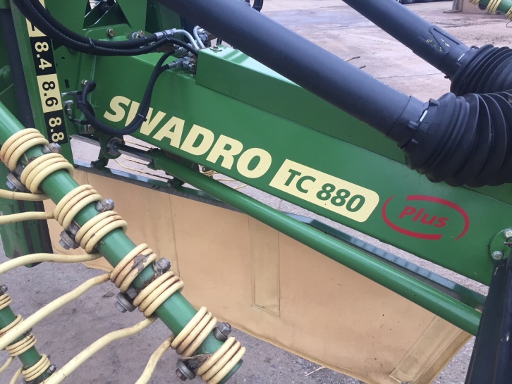 Krone Swadro TC880 Plus twin rotor rake