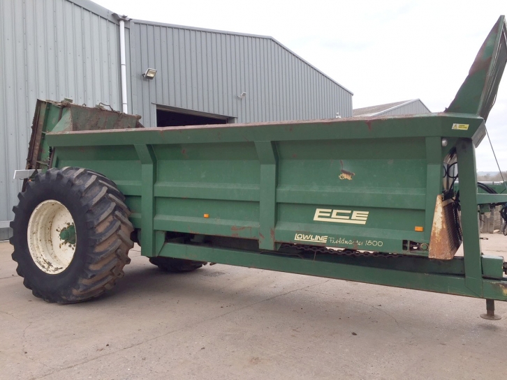 ECE 1500 dung spreader