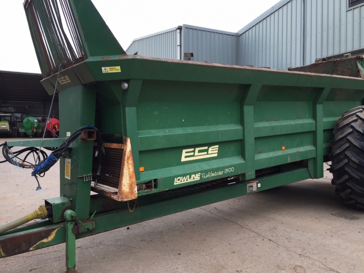 ECE 1500 dung spreader