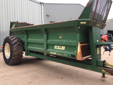 ECE 1500 dung spreader