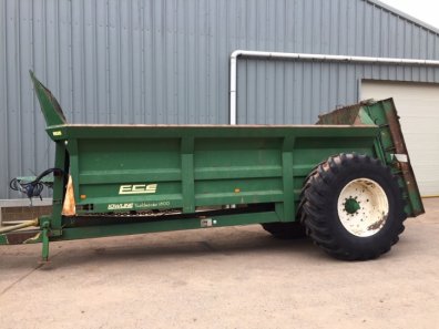 ECE 1500 dung spreader