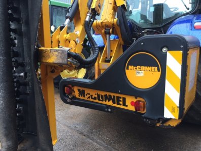 McConnel PA 650 EDS hedge trimmer