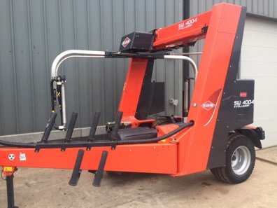 Kuhn SW 4004 Intelliwrap bale wrapper