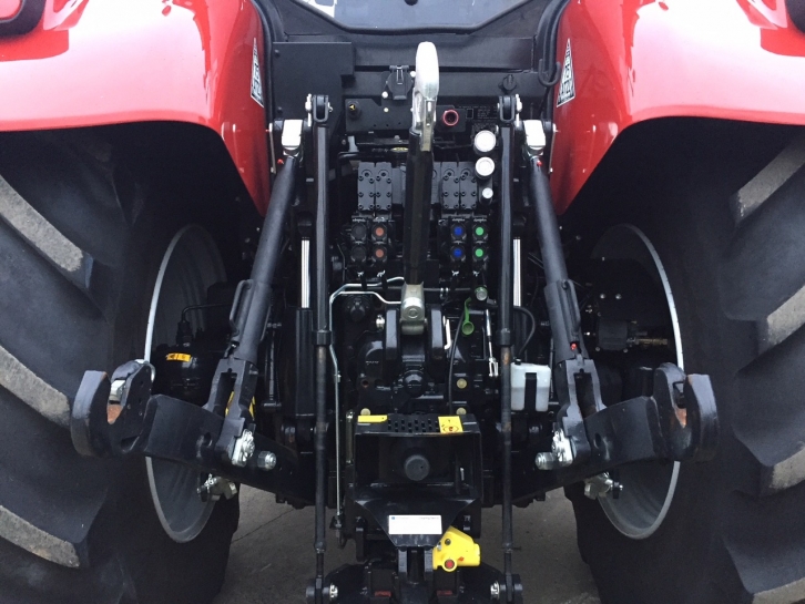 Case CVX 240