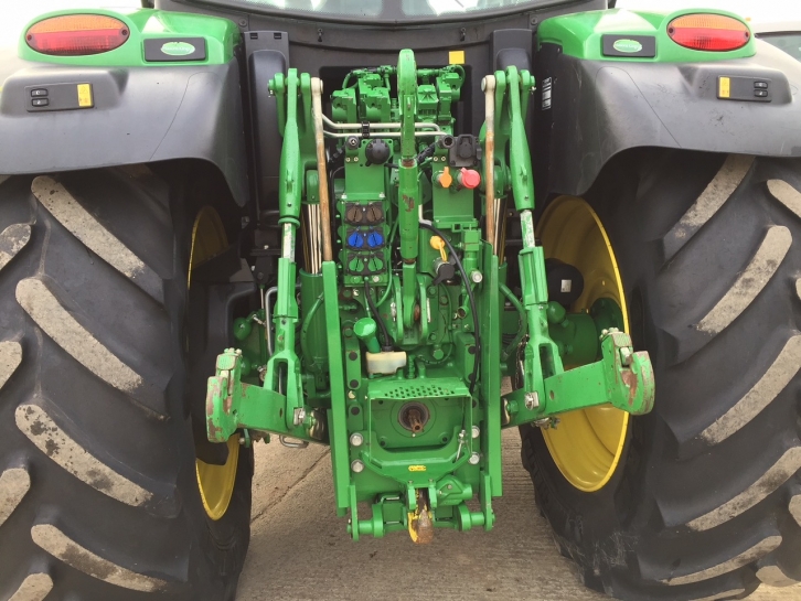 John Deere 6155R